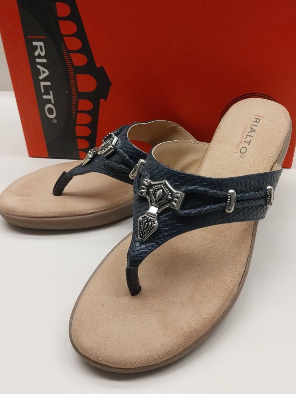RIALTO NAVY BLUE EMBELLISHED THONG SIZE 9 SANDALS w/ ORIGINAL BOX